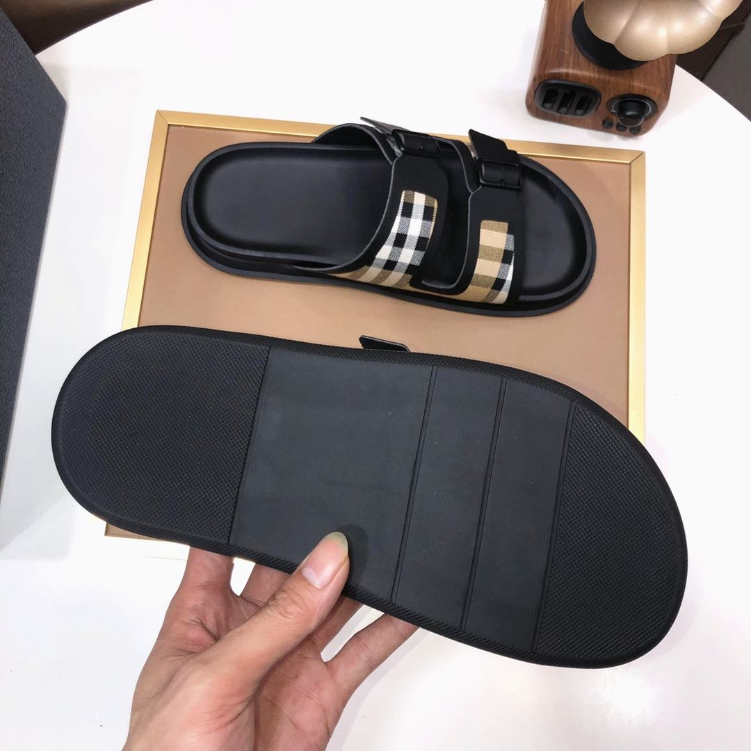 Burberry Slippers